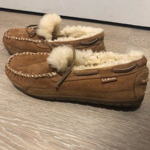 Ll Bean ladies slippers size 8